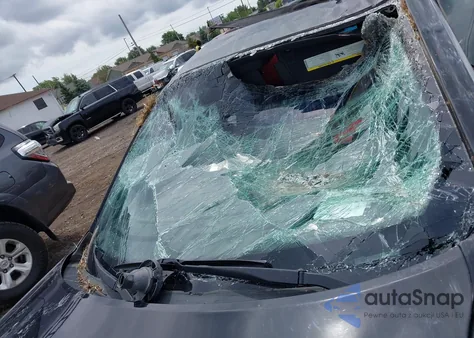 2012 Chrysler 300 Srt8 z USA, uszkodzony, nr VIN 2C3CCAFJ4CH800394